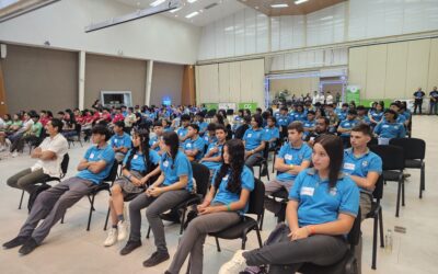 Más de 300 estudiantes de Guanacaste se capacitan en inteligencia artificial, realidad virtual, robótica y drones